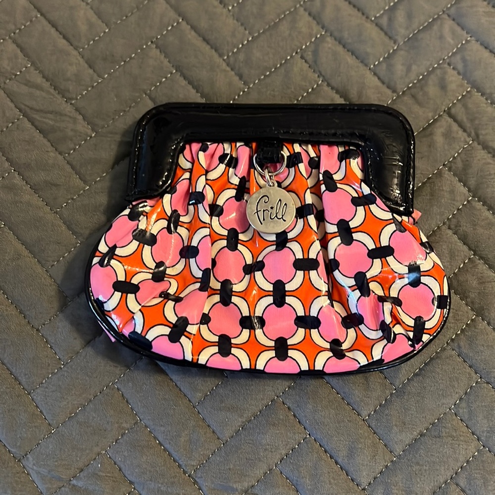 Vera Bradley loves me some pink patent coin purse. EUC